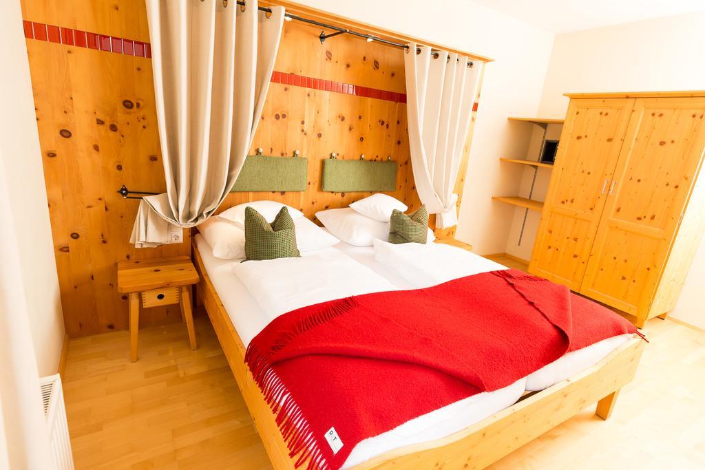 Ortners Mauerwirt - Leistbarer Luxus Apartment Bad Kleinkirchheim Exterior photo